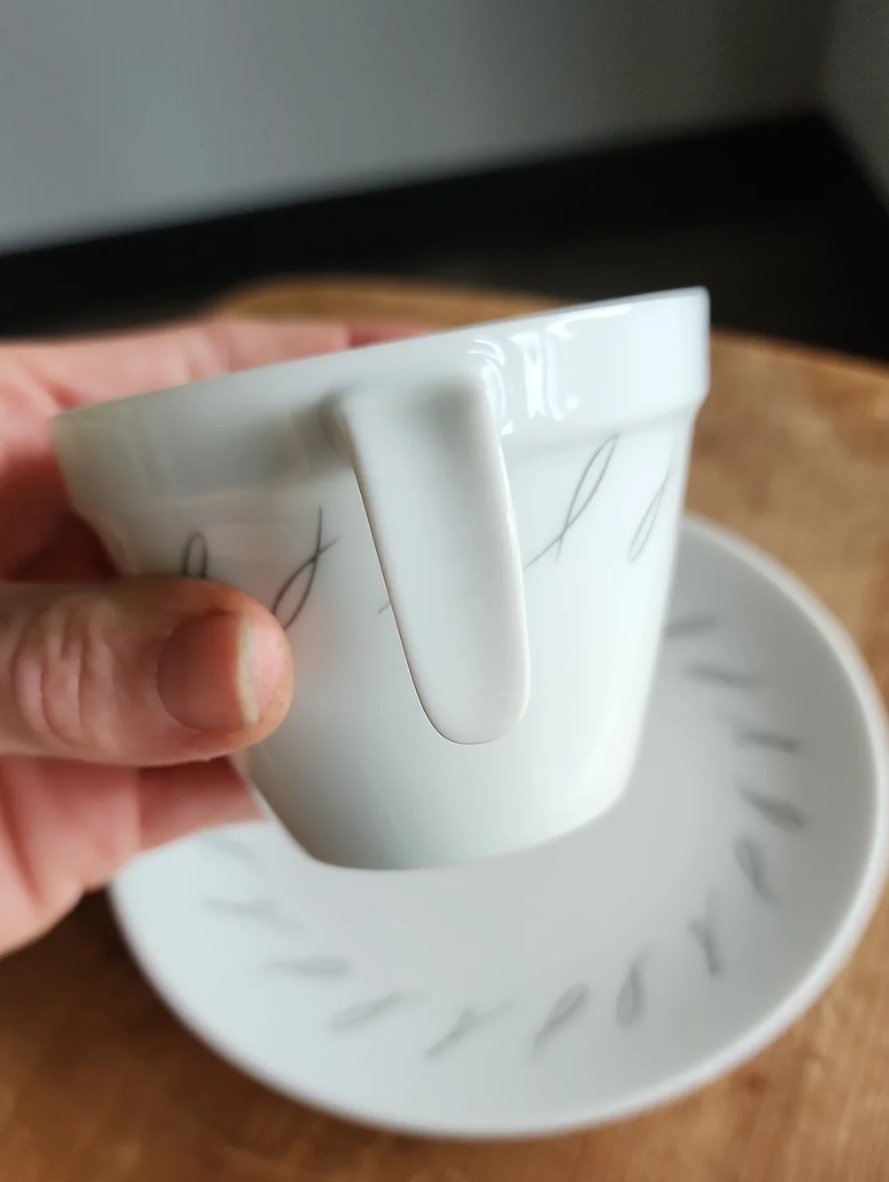 VINTAGE NORITAKE JAPAN AIRLINES (JAL) CUP & SAUCER